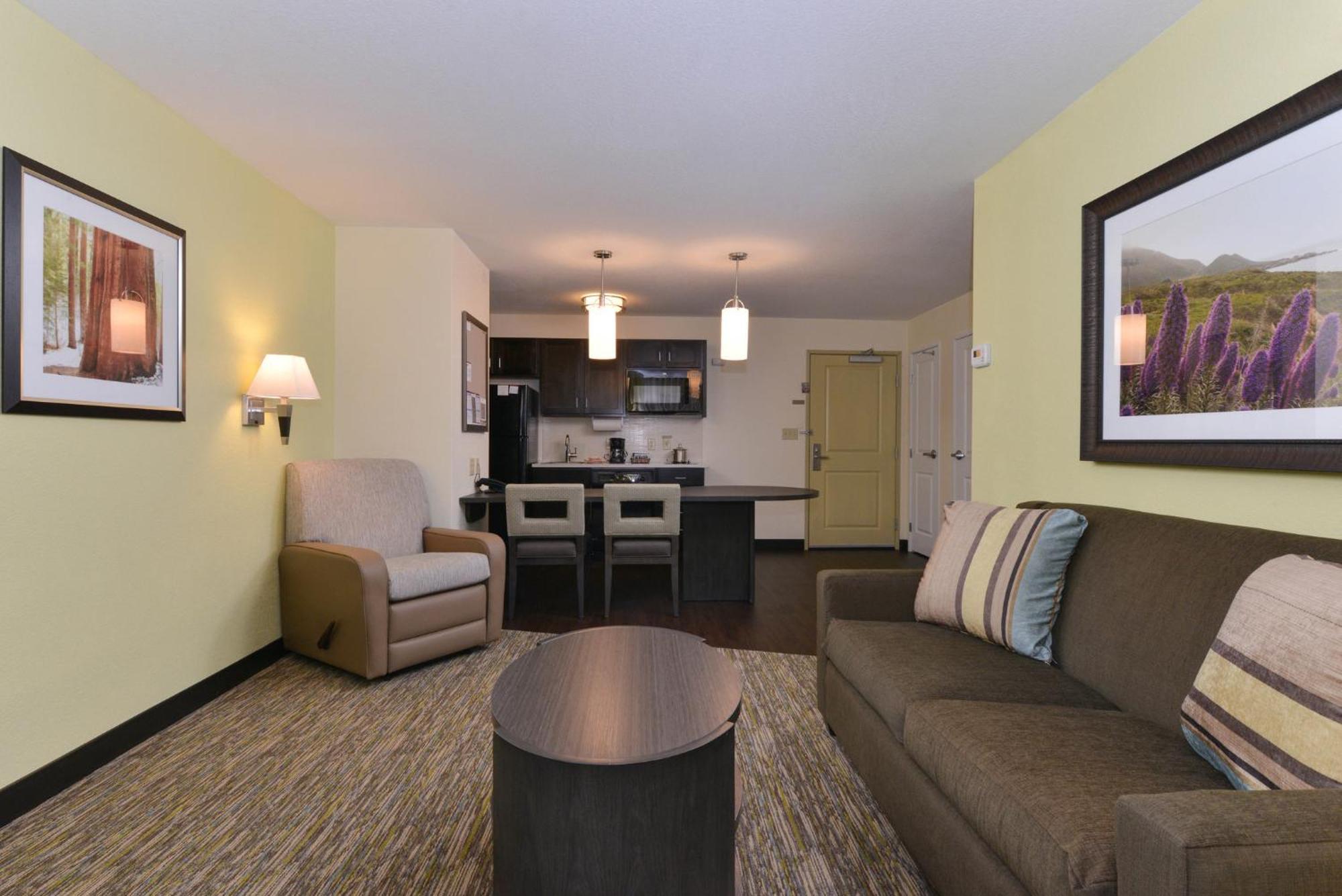 Candlewood Suites Casper By Ihg Екстериор снимка